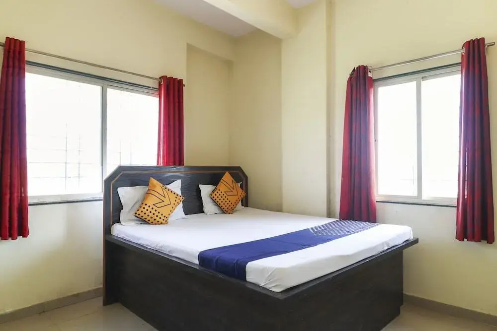 Hotel Royal Stone By OYO Rooms