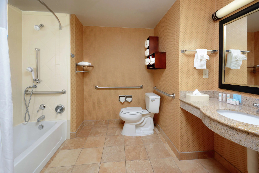 Hampton Inn & Suites Huntersville