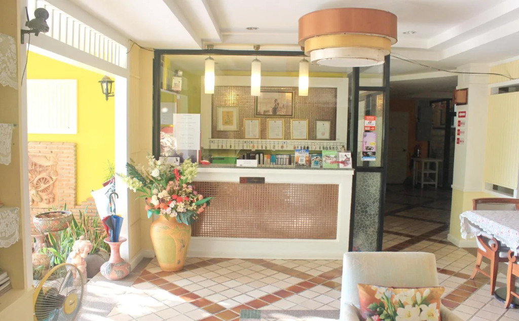 Rungnatee Place & Boutique Hotel