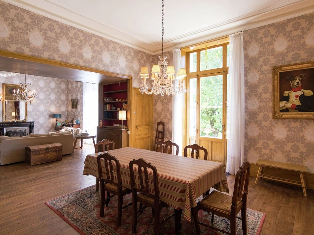 Charming Mansion in Brouchaud With Swimming Pool