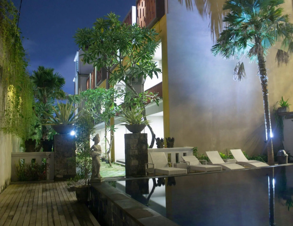Kamini Legian Hotel