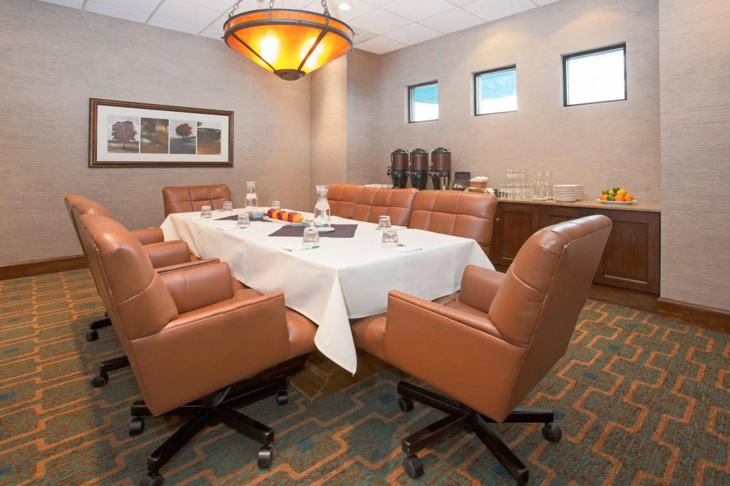 DoubleTree by Hilton Denver Cherry Creek, CO