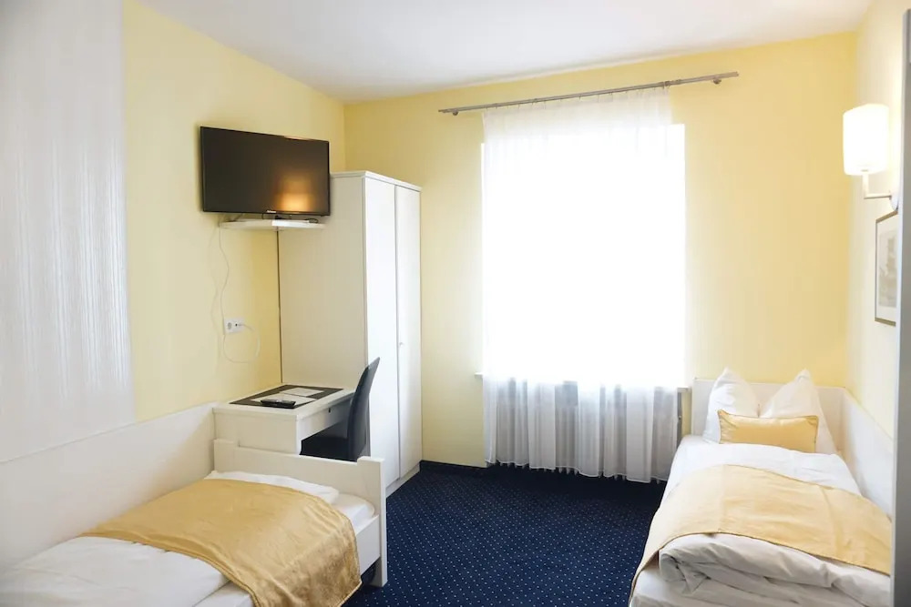 Herdegen Rooms - Self Check-in