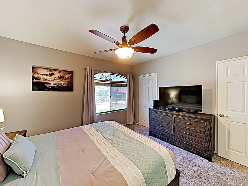 15095 Scottsdale - 2 Br Condo