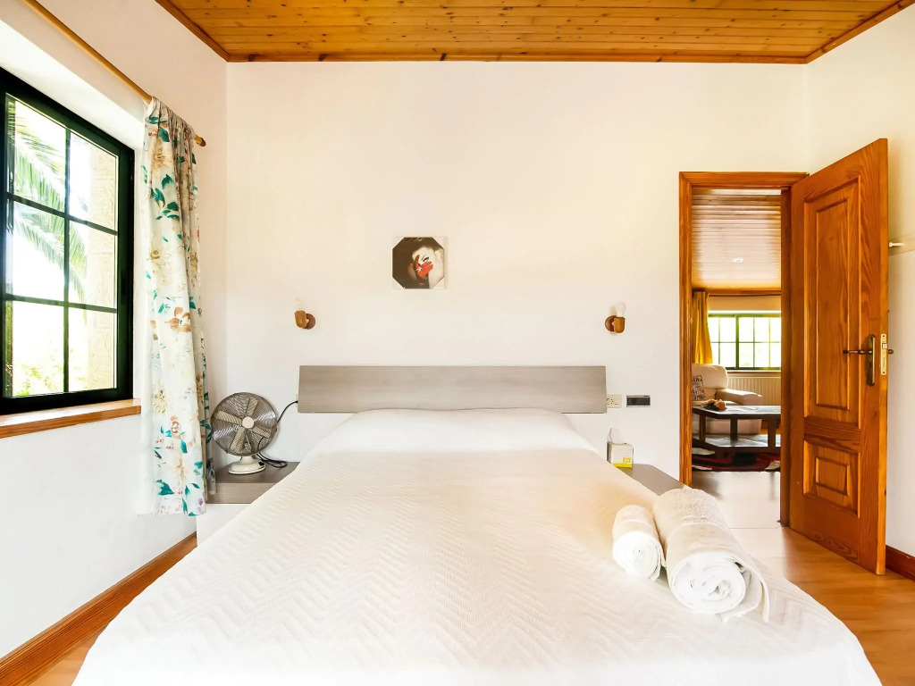 Spacious holiday home in Santiago de Compostela with pool
