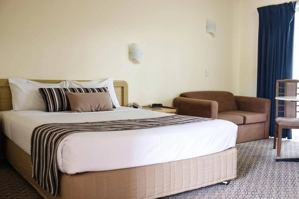 Reef Motor Inn