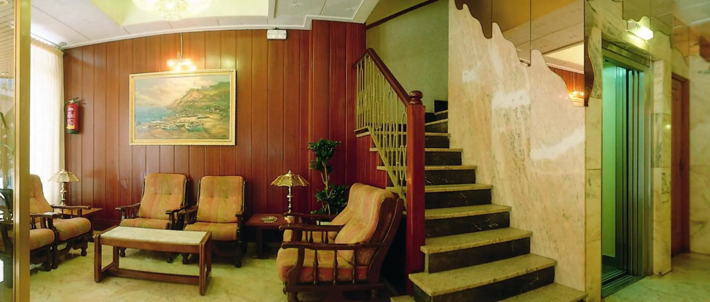 HOTEL CONTINENTAL