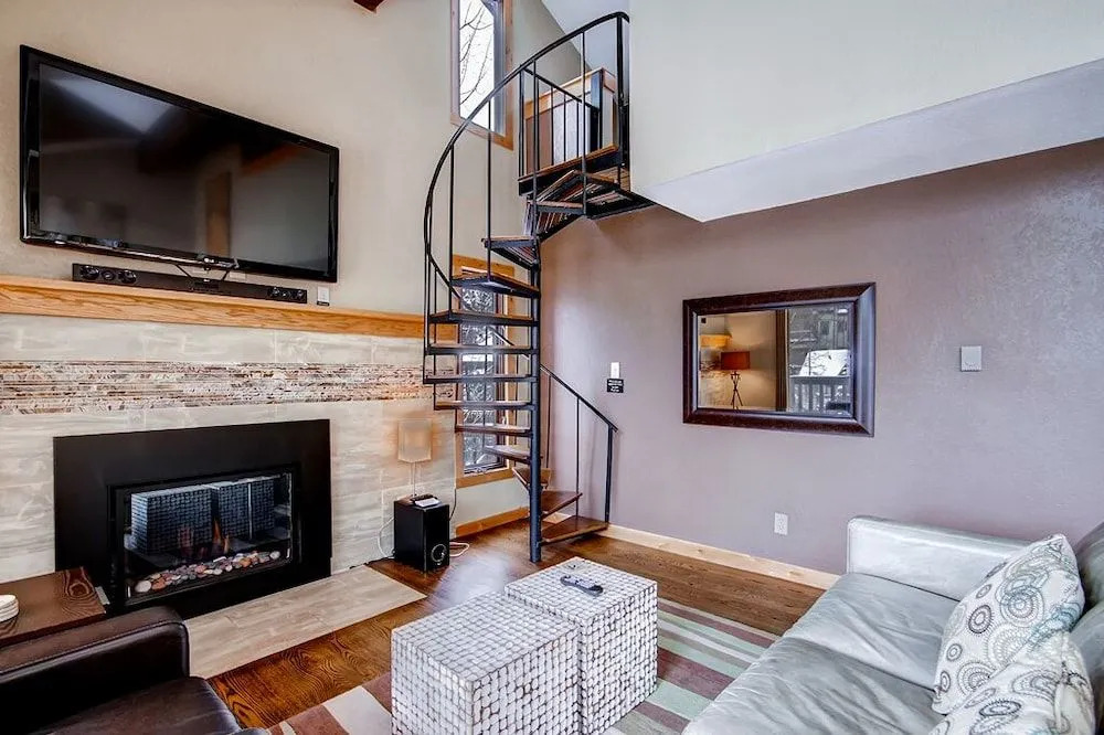 Townhome Four OClock