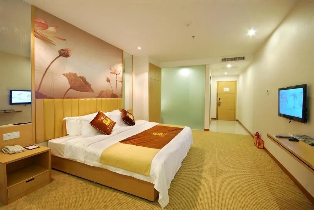 Longquan Xuri Hotel