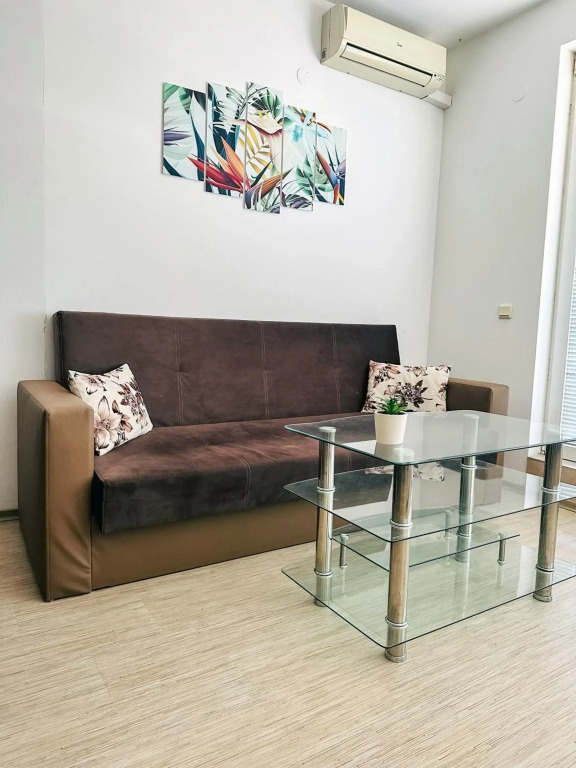 Apartment #1 - Sunshine and Love