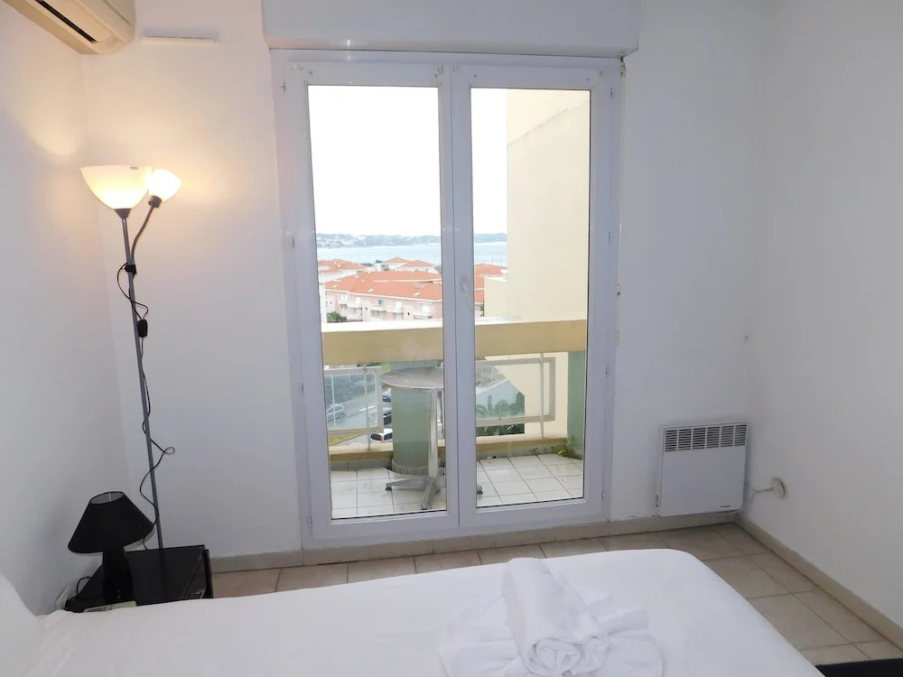 T3 juan rivage prox. plage parking