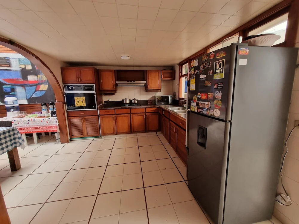 acogedor Hostal usaquen la parada del tren