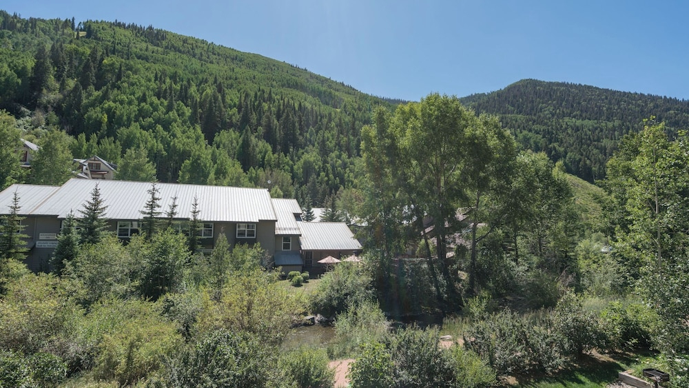 Viking Lodge 216 by Avantstay Great Ski Access, Walk to Downtown