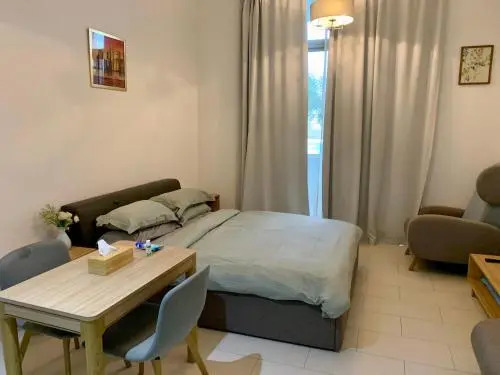 Montrell by Azizi - 5 mins from the Festival Plaza Mall and 12 mins from Dubai Marina