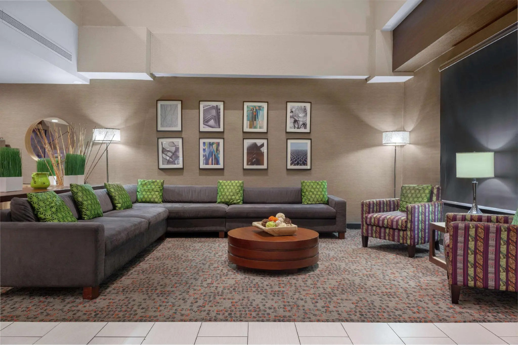 Best Western Plus Miamisburg-Dayton Suites, Banquets & Hotel