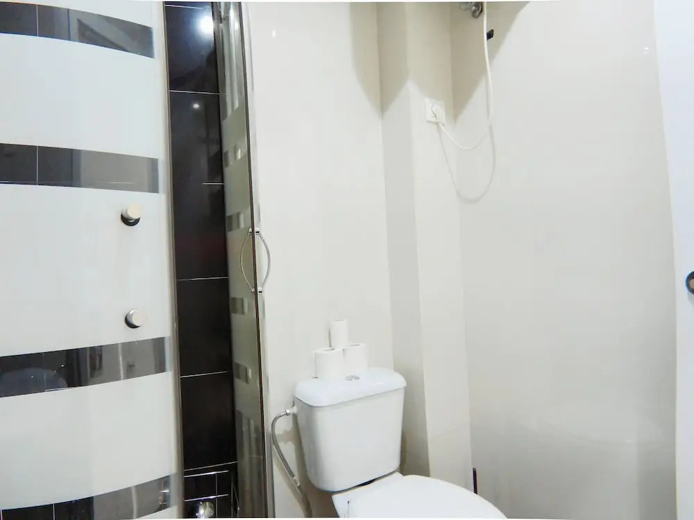 Apartamento de 2 Habitaciones, bajos, en Puerta del Angel AZBD