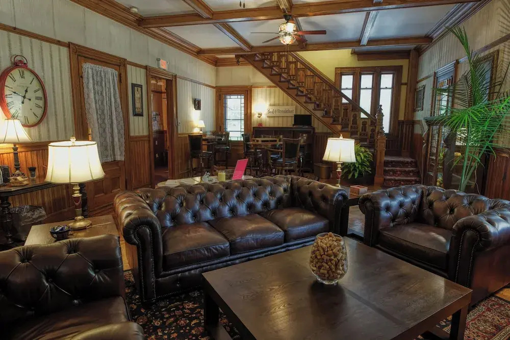 Rockwell Falls Inn and Wine Bar