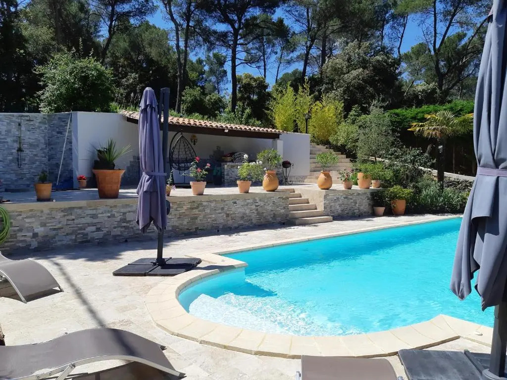 Les Chambres Manon en Provence - Piscine, Spa, Tennis