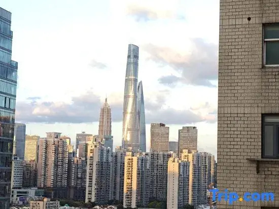 Cuan yue Space Youth Hostel (Laoximen Subway Station Branch)