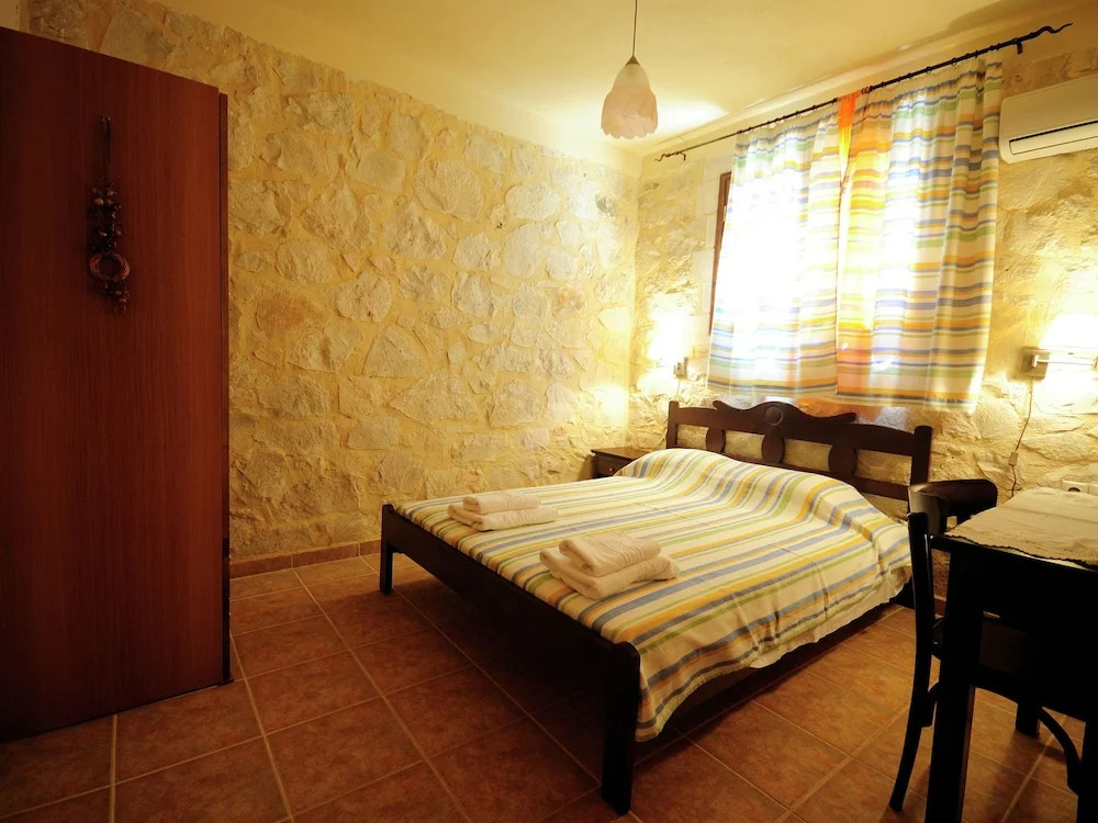 Quaint Holiday Home in Lagkada Greece Near Beach
