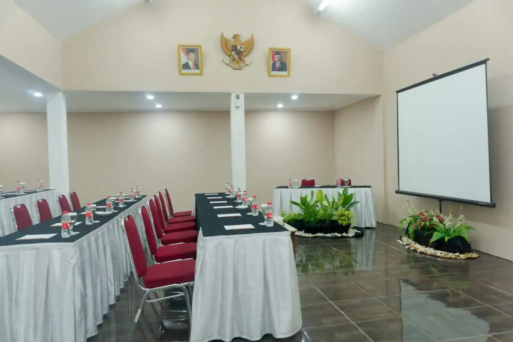 C'One Hotel Cempaka Putih