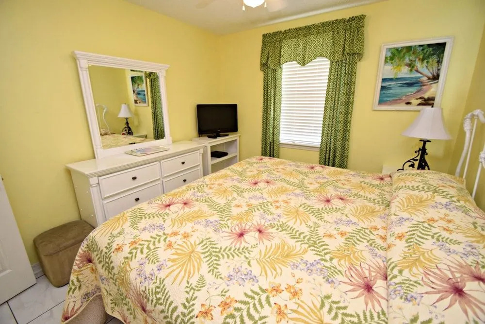 Royal Palms 506 1 Bedroom 2 Bathrooms Condo