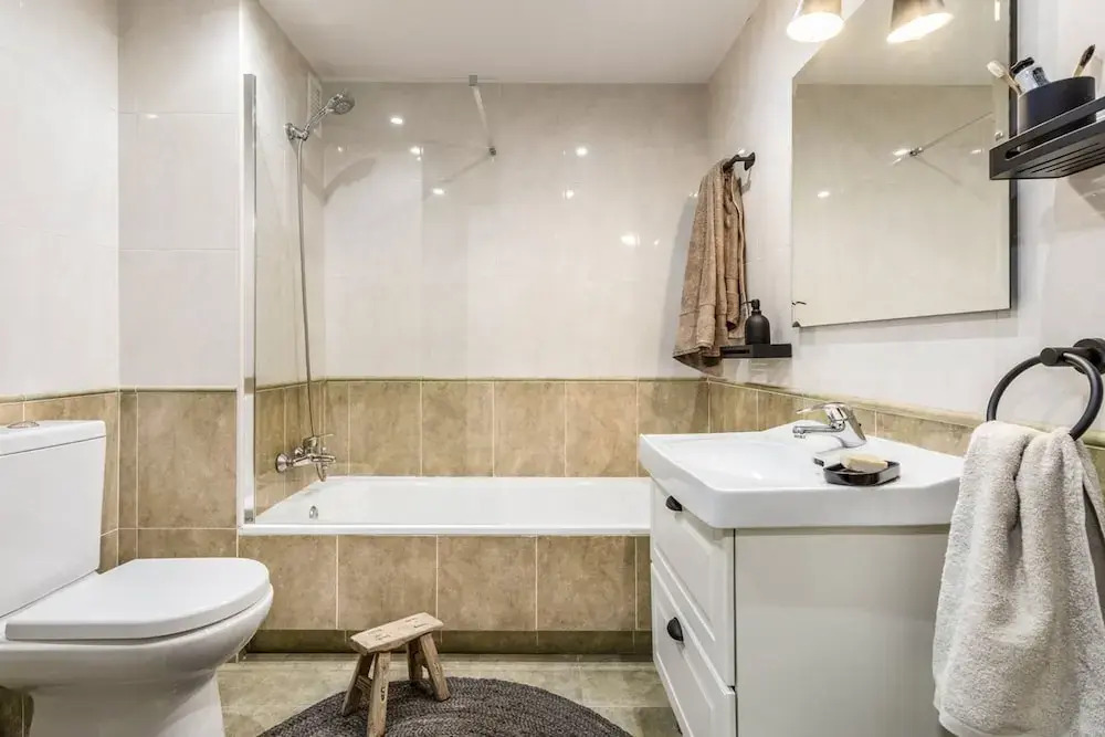 Taracea - 4 Bedrooms in Almagro