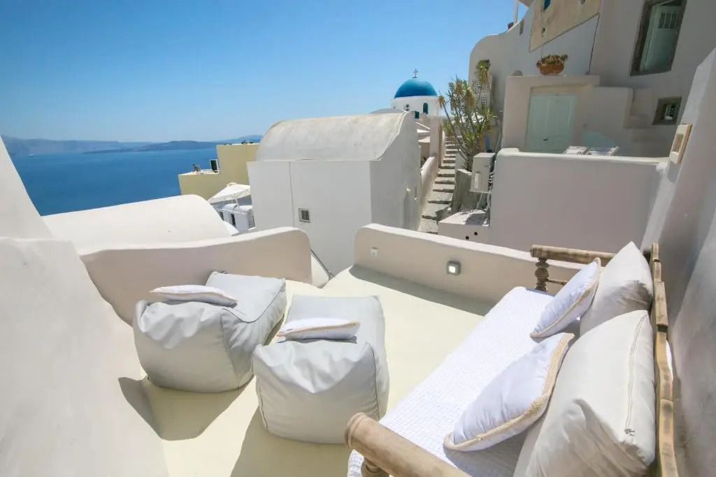 Morfi Cave House