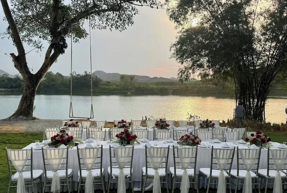 Vả Riverside Retreat