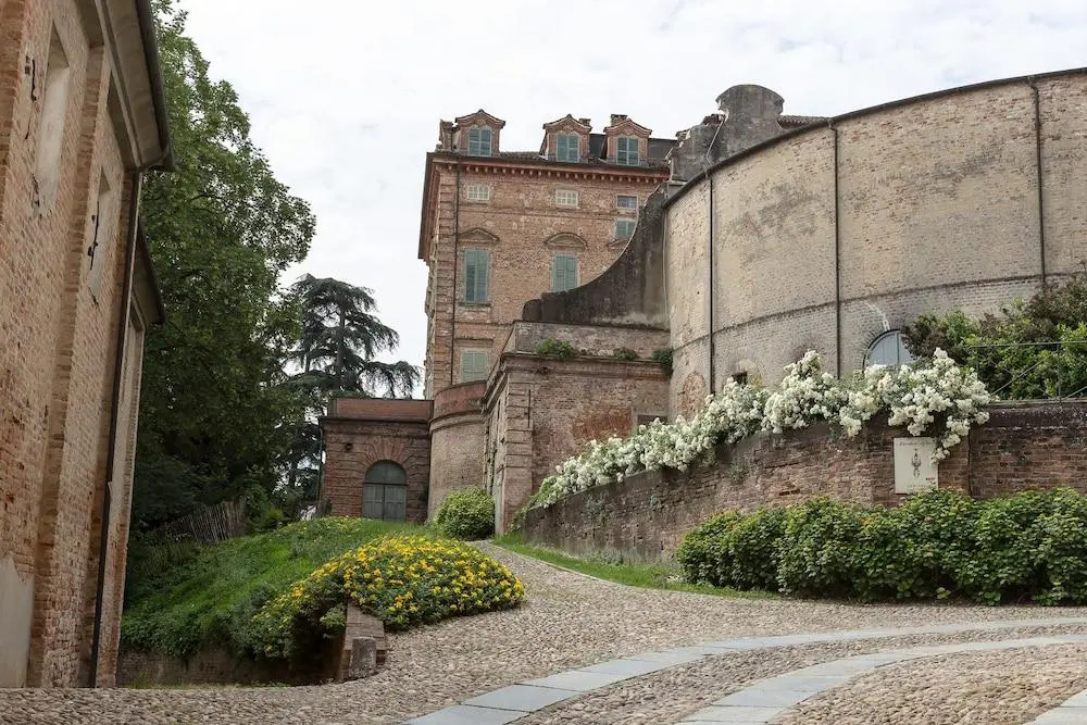 Marchesi Alfieri - Cantine e Ospitalità