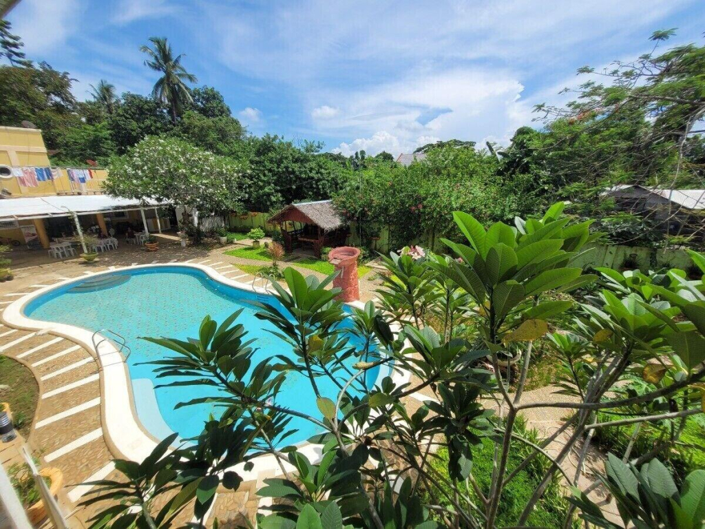 Hanbee's Flower Garden Resort