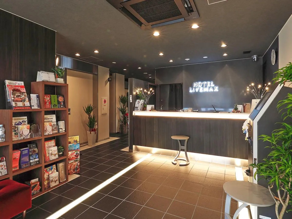 HOTEL LiVEMAX Shinsaibashi East
