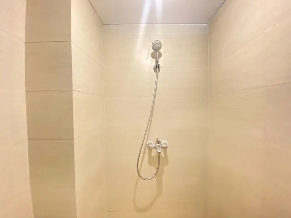 Cozy 1Br Hook Apartment With Pool View At Gateway Pasteur