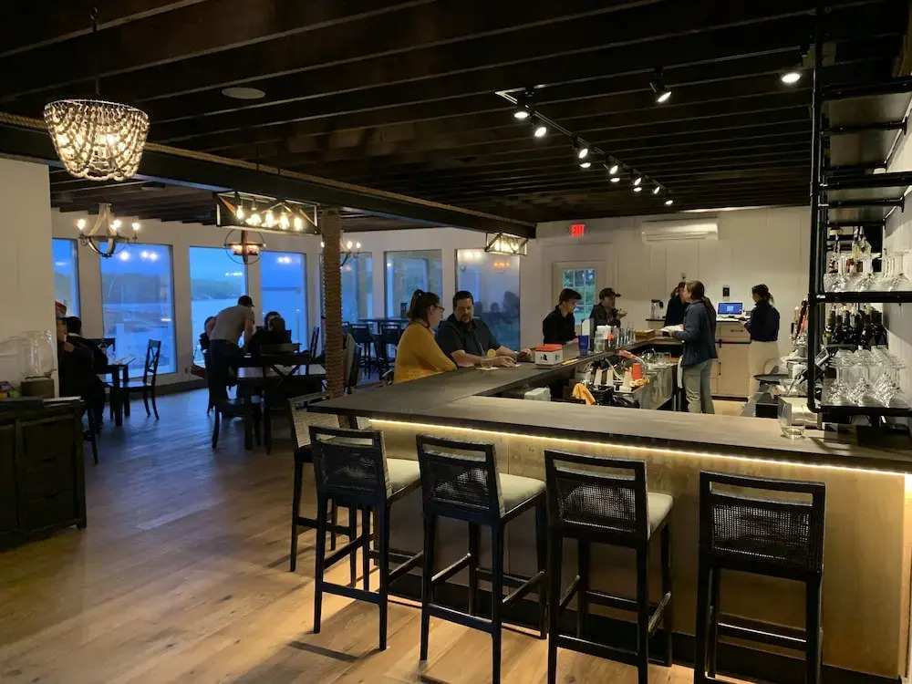 Smugglers Cove Inn