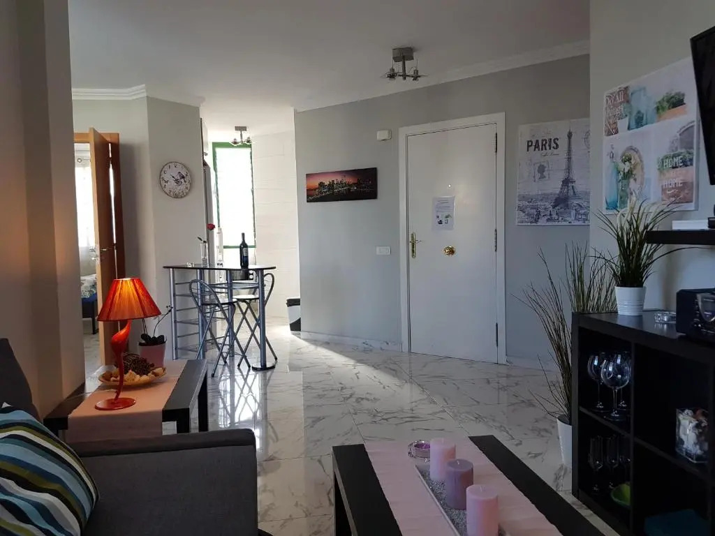 Apartment Casa Palmera only 150 meters to the beach, heated pool, wifi, SAT-TV, balcony with poolview