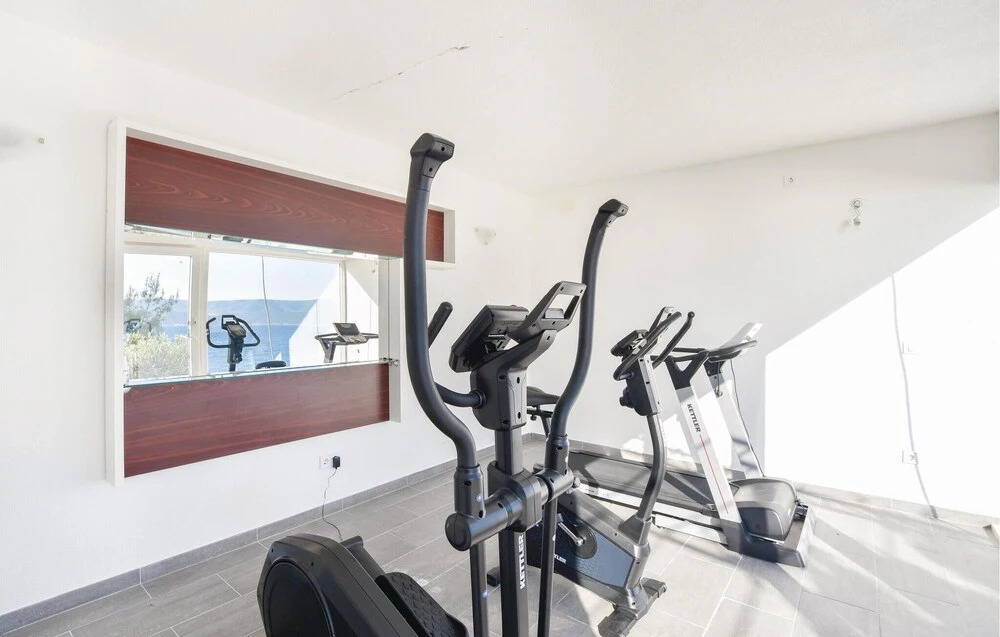 Beautiful Home in Stanici With Wifi and 2 Bedrooms
