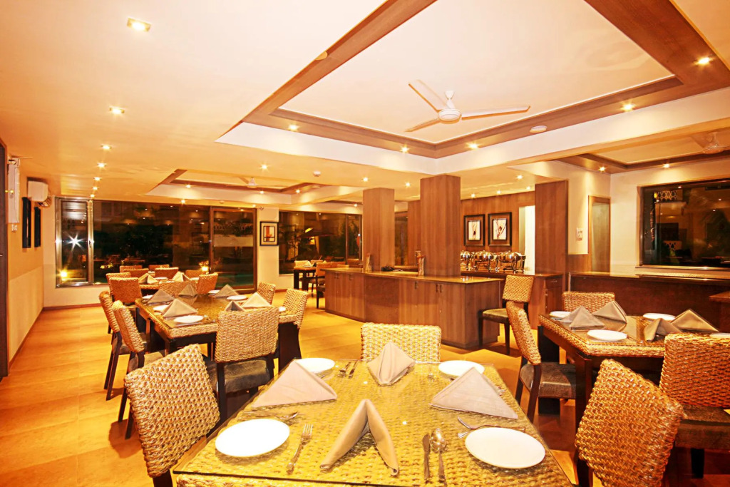 Sandalwood Hotel & Suites