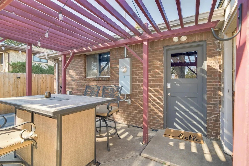 Bbq, Hot Tub, Patio, Sunroom + Games