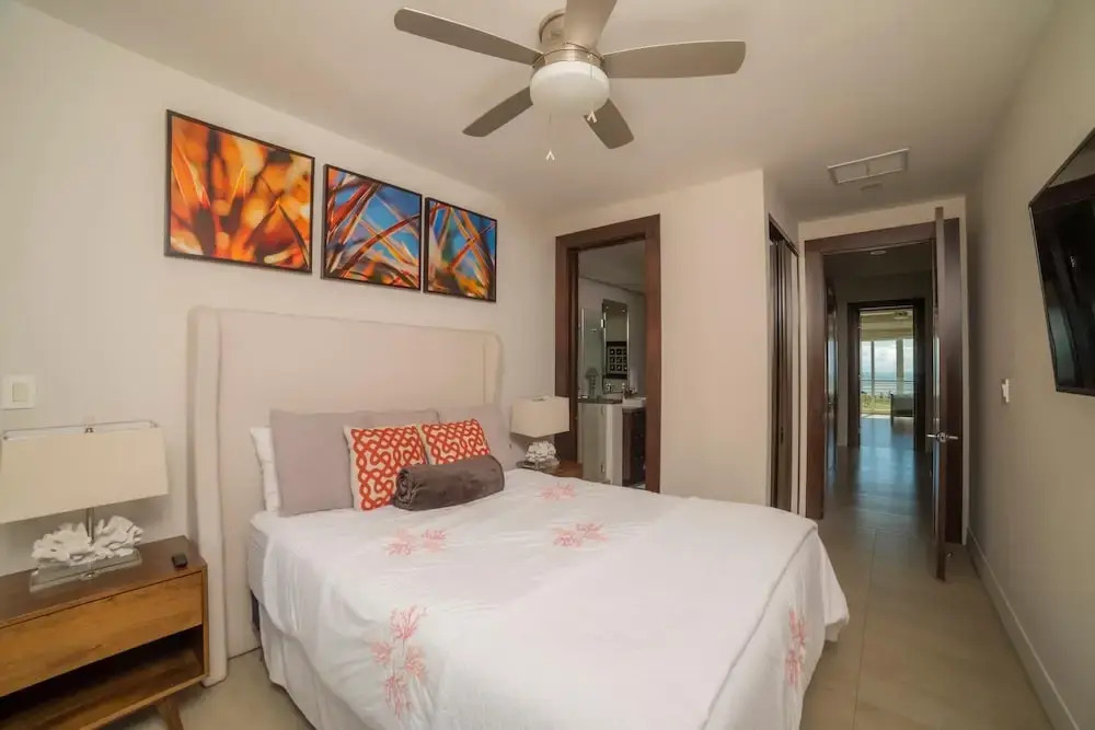 Miramar 6A 3 Bedr 3 Bath Ocean View