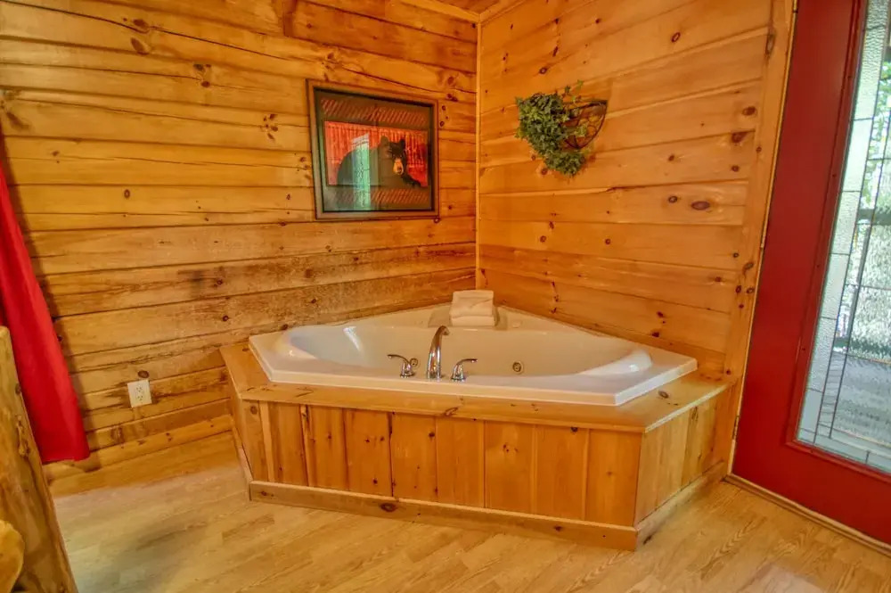 Cottage In The Pines #297
