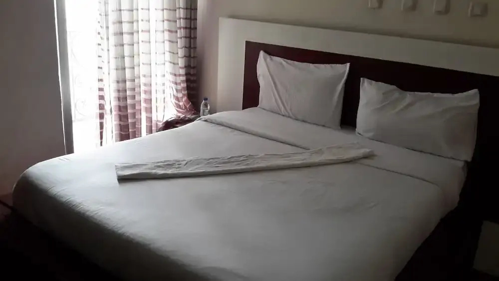 Yomi Hotel