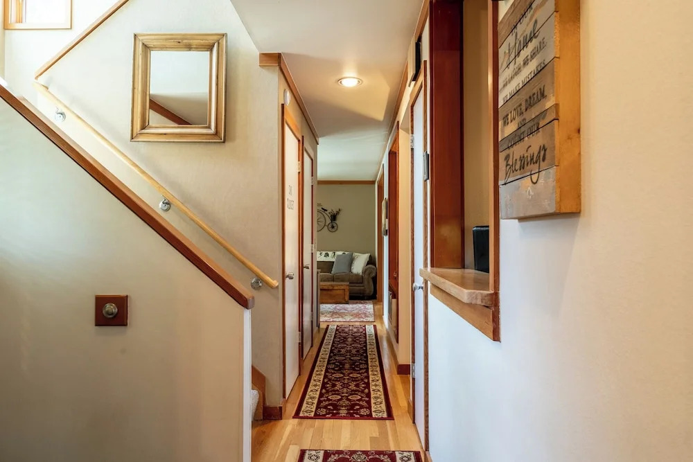 Tennis Townhomes #1340: 2