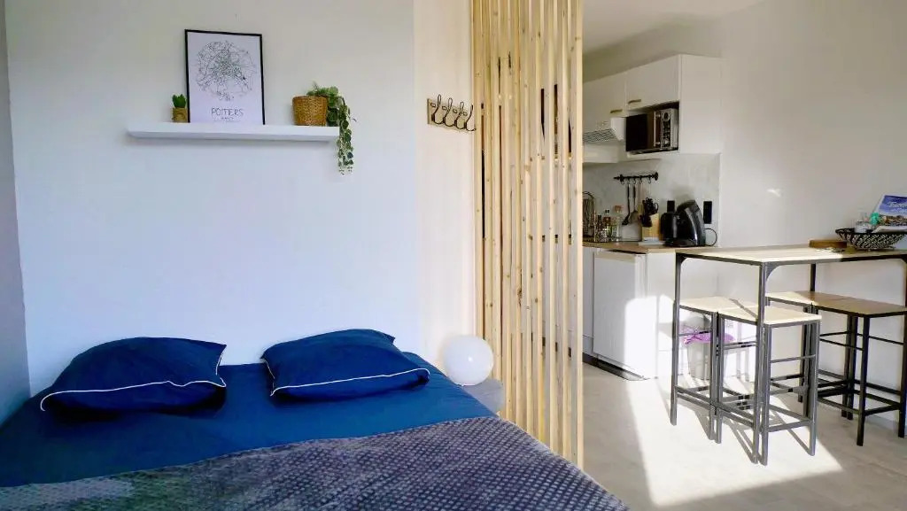 Studio a 8 Min a Pied du Futuroscope – 1/4 Pers