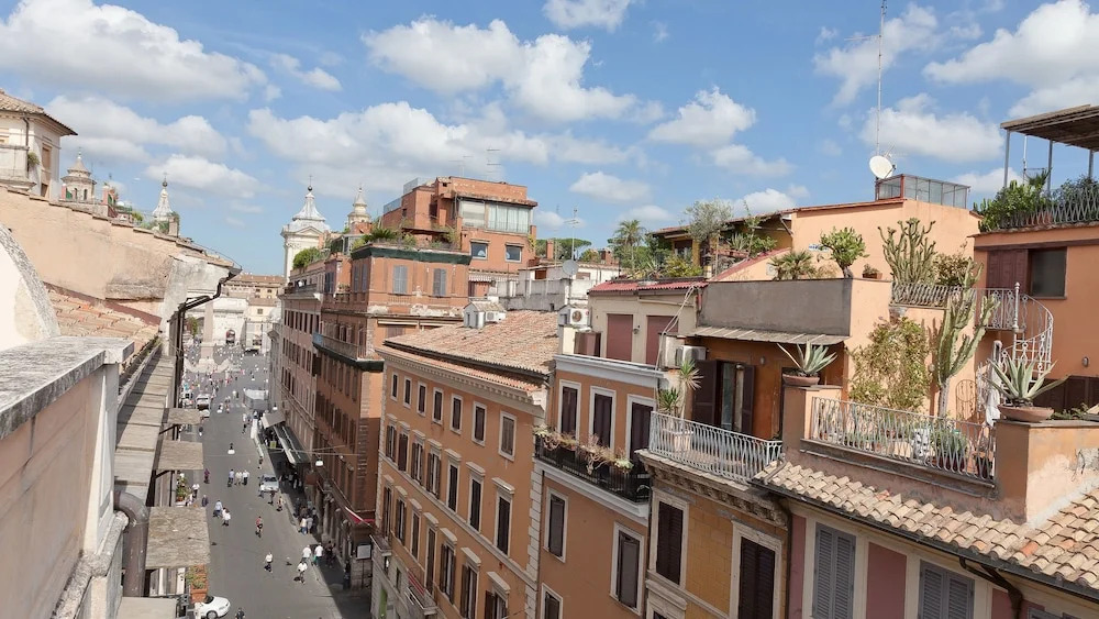 Rental in Rome Deluxe Penthouse