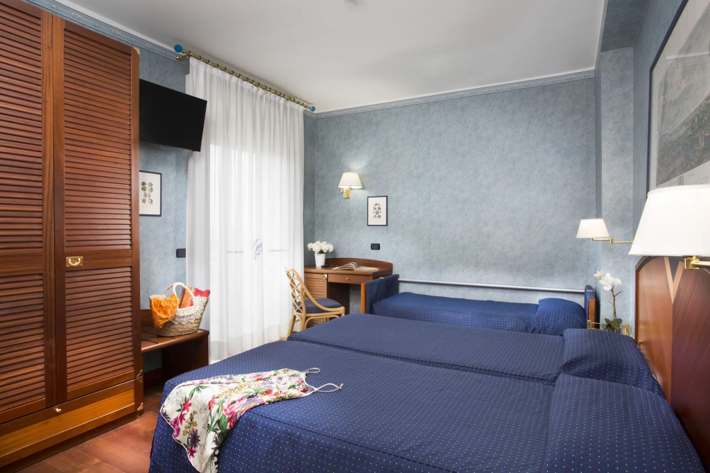 Atilius Hotel & Suites