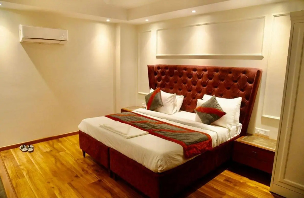 Hotel Vintage (By The Arc)