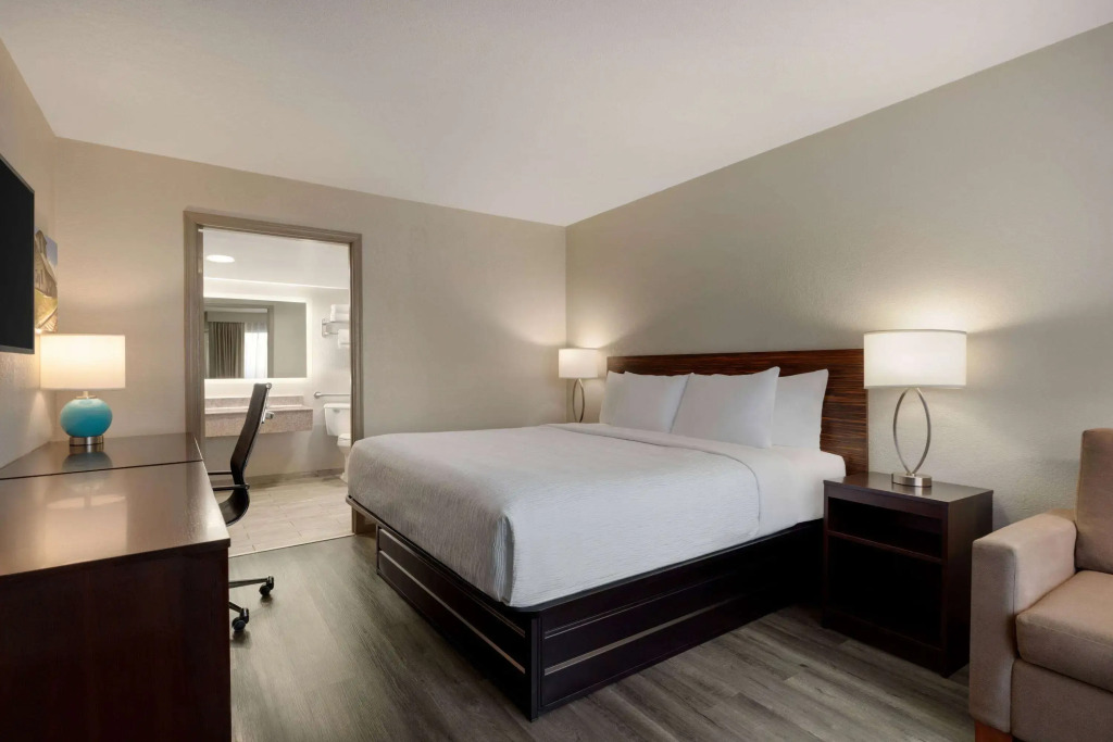 Baymont By Wyndham Emporia Va