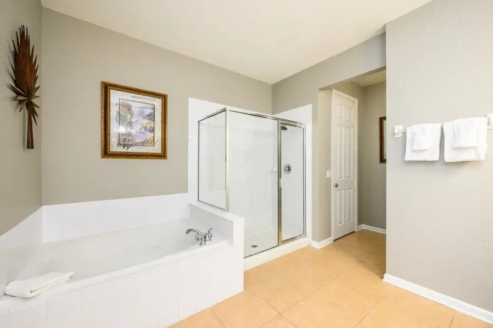 Epic Universe 3 Bedroom Premium Lakeview Condo-1012