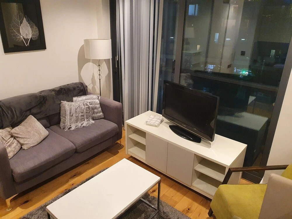 Stunning 1-bed Apartment in Hayes