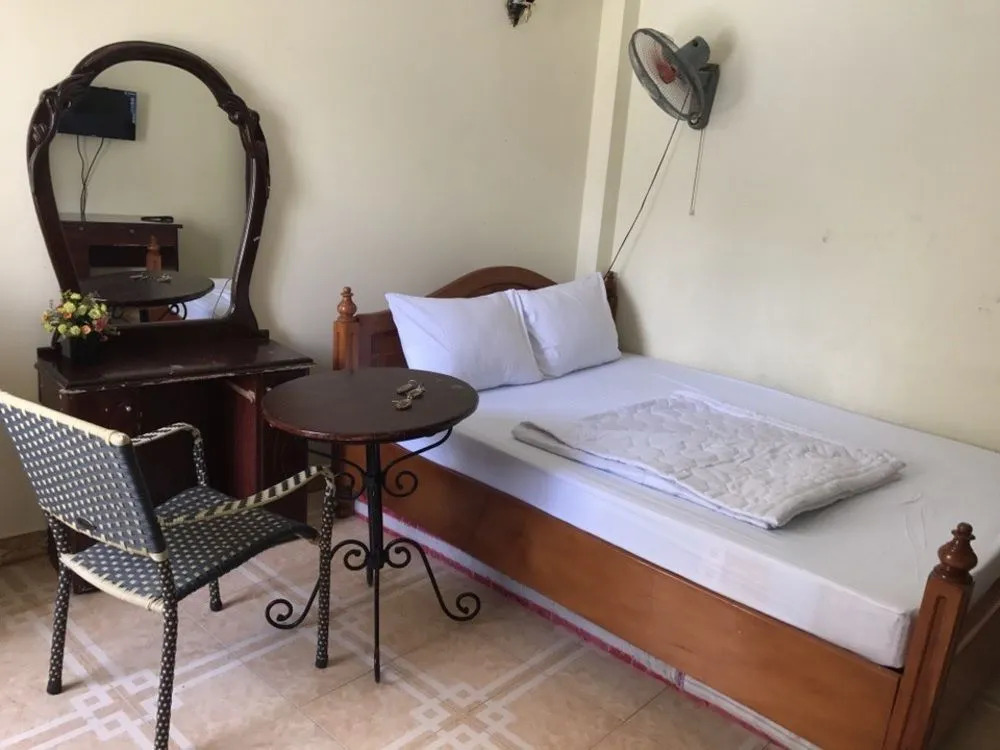 YHD Hotel
